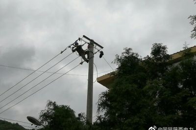 略陽電力：加快線路改造 力?？蛻羰嫘挠秒? title=