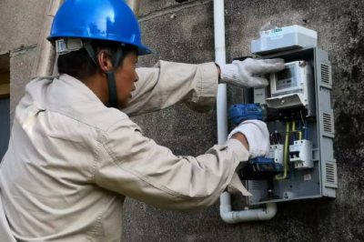 車橋供電所更換時差表計(jì)，確保線損指標(biāo)完成