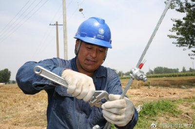 國網(wǎng)海興縣供電公司：冒高溫忙改造，強配網(wǎng)保供電