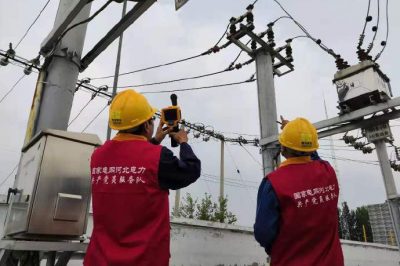 開展“再巡一次線、再測一次溫”活動，為高溫酷暑下“空調+WiFi”的千家萬戶居民用電提供可靠電力供應保證