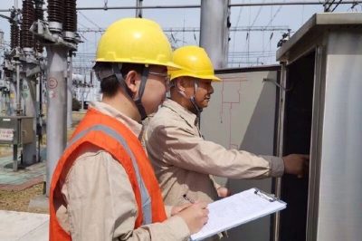 220千伏金鳳變對110千伏母線刀閘進(jìn)行消缺工作