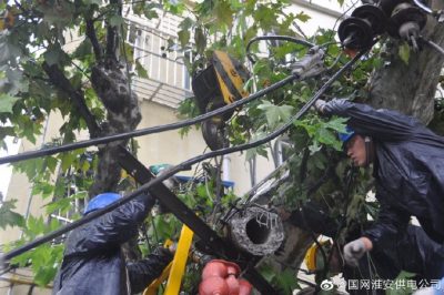 淮安供電公司應(yīng)急搶修10千伏水門(mén)A27線斷桿斷線