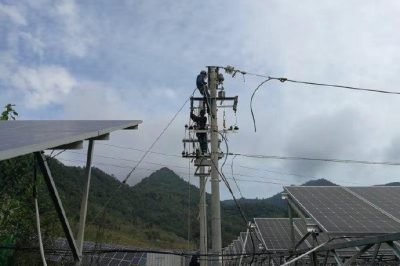 略陽(yáng)縣金家河光伏電站并網(wǎng)接入施工現(xiàn)場(chǎng)