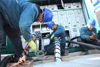 10kV南郊線進行環(huán)網(wǎng)柜安裝工作