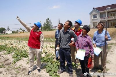 宣傳《江蘇省電力條例》 ?！皟蓵?huì)”供電