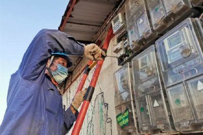 #戰(zhàn)疫情 保供電#空開虛接問題，緊急搶修保供電