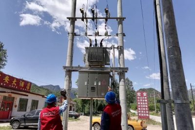 認真巡視轄區(qū)內供電設備