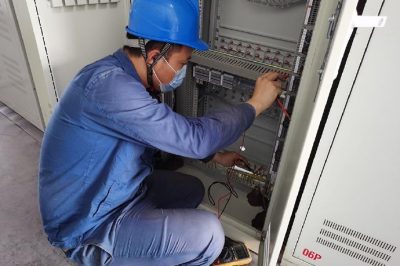 改造220千伏變電站主變測(cè)控裝置