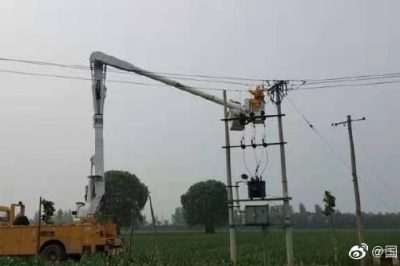 帶電作業(yè)本領(lǐng)強(qiáng)，客戶用電有保障