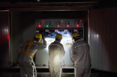 對南川工業(yè)園區(qū)的環(huán)網(wǎng)柜，開閉所，電纜溝進行夜間巡視及紅外線測溫