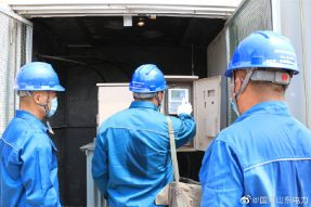 國網(wǎng)東阿縣供電公司重點(diǎn)巡視配電室、開閉所配備的排水泵、發(fā)電機(jī)等設(shè)備