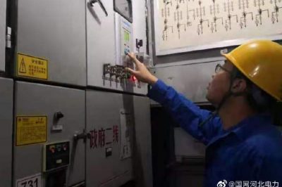 保電小哥走進(jìn)全縣5個(gè)35千伏變電站展開特巡